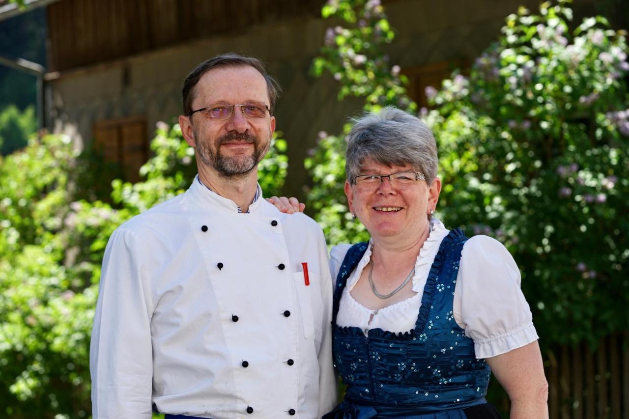 Hotel Schwarzwaldgasthaus Linde Schramberg Esterno foto